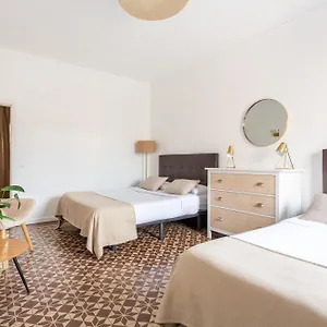 Sunny Bcn Hostal