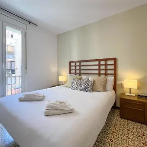 https://authentic-cute-family-apartment-near-camp-nou.top-hotels-tarragona.com