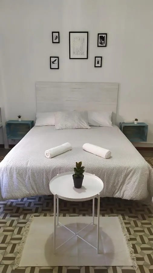 ** Guest house Break In Gothic Barcelona Hostal Hotel Spain